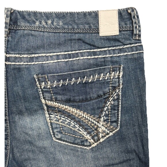 Maurices Shorts Juniors 11/12 Blue Mid Rise Distress Cuffed Measures W35 - Picture 6 of 7